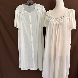 Vintage Lorraine Peignoir Set Long Ivory Nylon Nightgown Robe Lingerie M 2pc